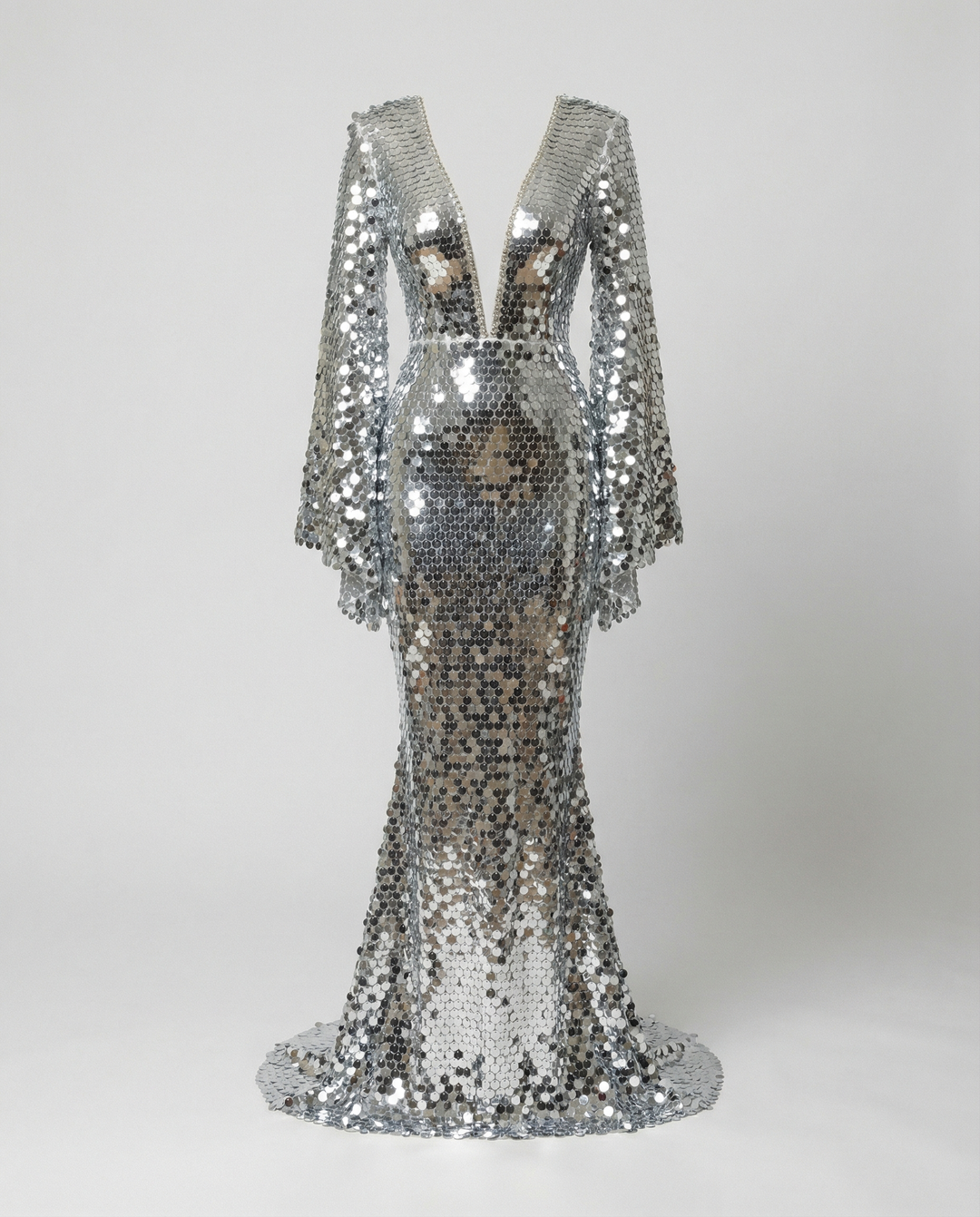 Bezauberndes Pailletten-Abendkleid mit Silber-Cover für Partys | Drune