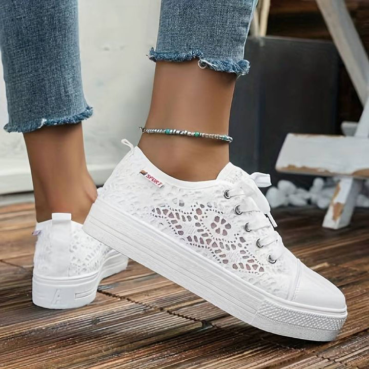 Drune | Schicke Und Luftige Spitzensneaker