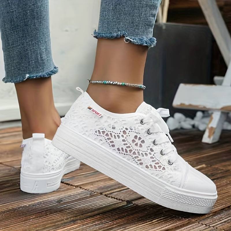 Drune | Schicke und Luftige Spitzensneaker