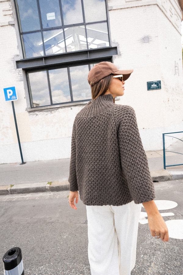 Drune | Gemütlicher brauner kurzärmeliger Kaschmirrollkragenpullover Ideal für den Winter