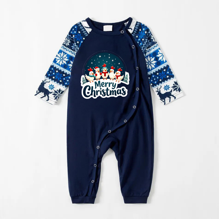 Drune | Lustige blaue Weihnachts-Pyjama-Set mit glücklichen Küken und "Frohe Weihnachten" Textdruck
