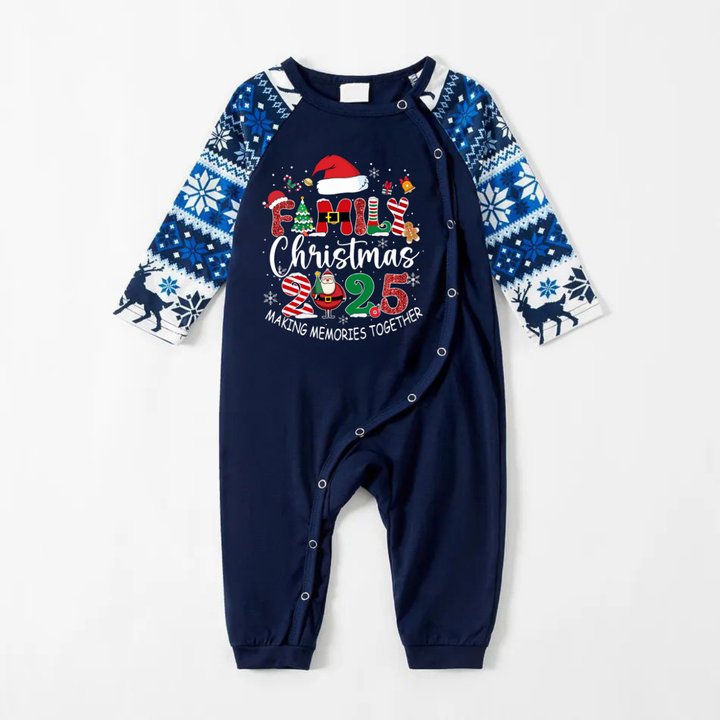 Drune | Freue Blau Weihnachts-Pyjama-Set mit dem Textdruck "Familienweihnachten 2025 Gemeinsam Erinnerungen schaffen"