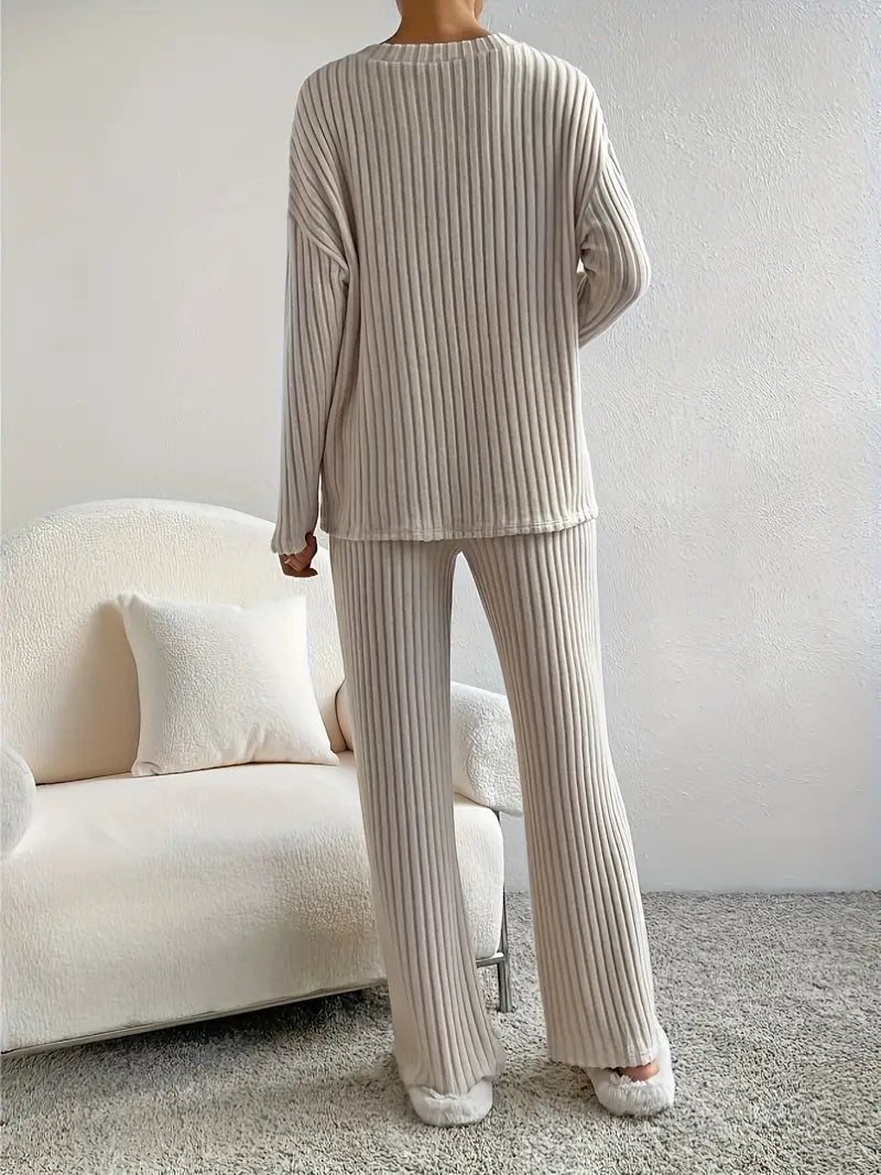 Drune 2-teiliges Set | Eleganter gerippter Damenanzug mit V-Ausschnitt-Pullover und passender Hose