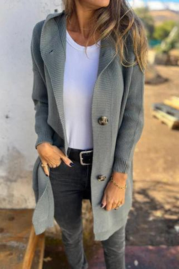 Drune | Mittellange Strickjacke mit Kapuze und Taschen für Frauen