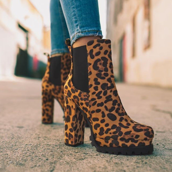 Drune | Stiefeletten - Absatzstiefel mit Plateausohle und modernem Design