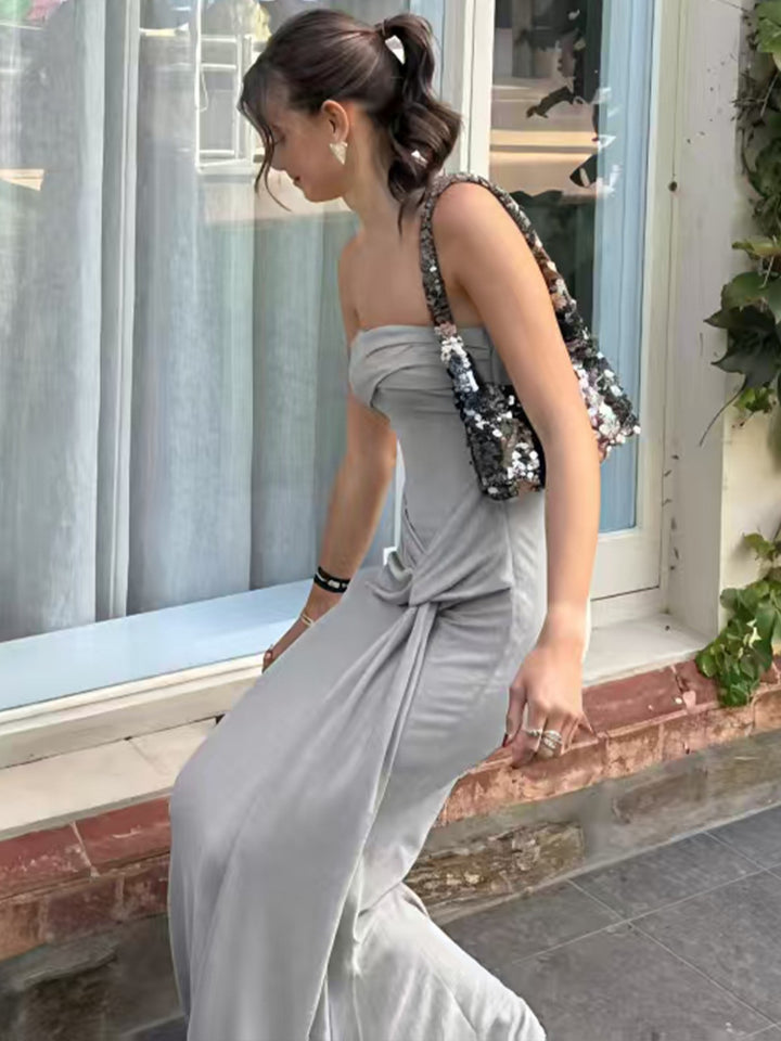 Drune | Einfarbiges ärmelloses Kleid mit hoher Taille und Ein-Wort-Ausschnitt