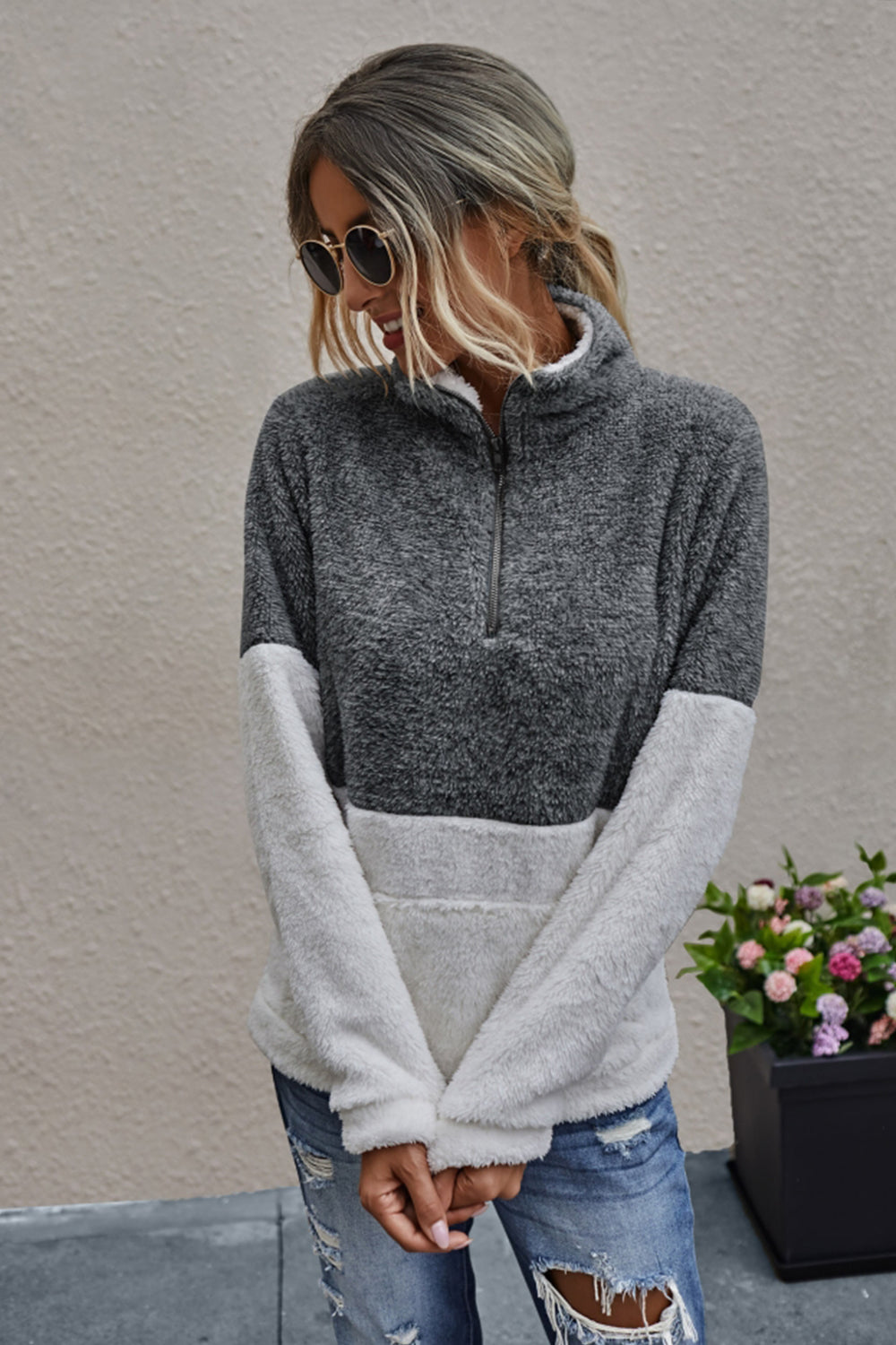 Drune | Eleganter Crop-Top mit Reißverschlusstasche