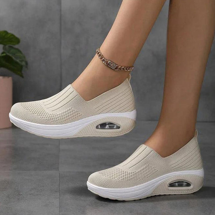 Drune | Atmungsaktive Slip on Sneaker Mit Ergonomischer Sohle Für Damen