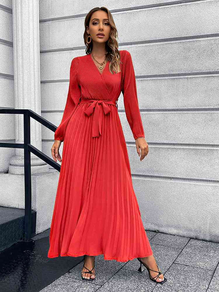 Drune | V-Ausschnitt Bindegürtel Falten Maxi Kleid