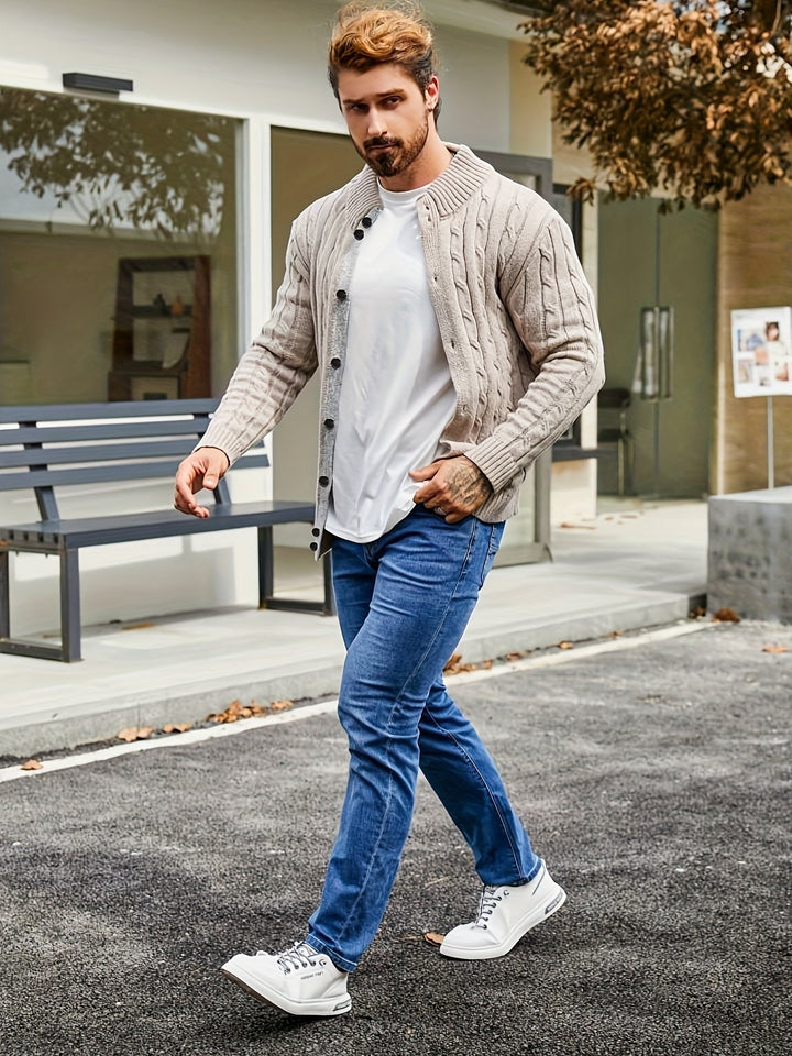 Drune | Lässige Herrenstrickjacke mit Knöpfen