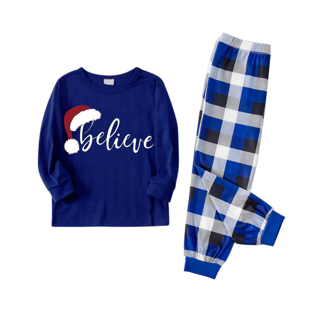 Drune | Paar Blaue Karierte Pyjamas Mit "Believe" Textdruck