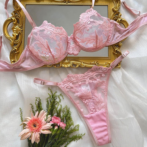Drune Spitzen-Dessous-Set mit Stickerei