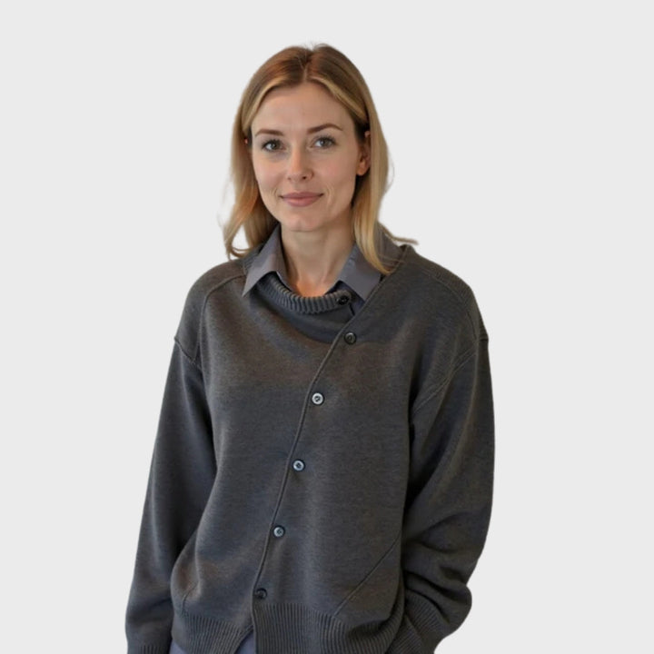 Drune | Bequeme Strickjacke mit verspieltem Knopfdetail