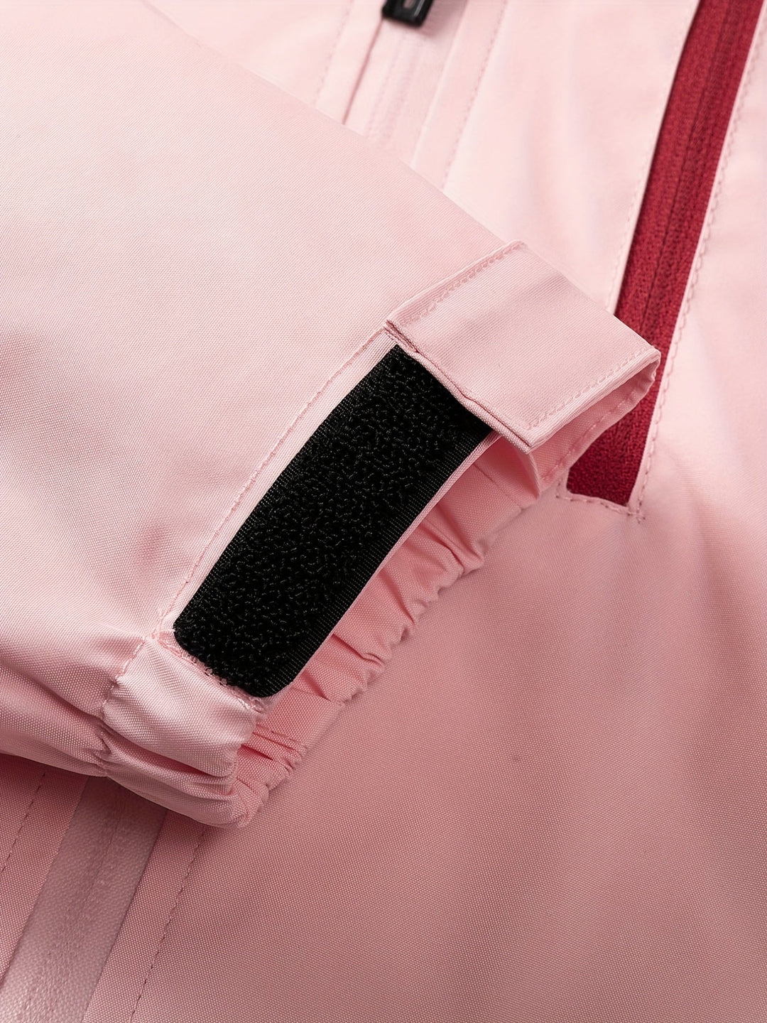 Drune | Sportliche Damen Outdoorjacke mit Kapuze und Taschen mit Reißverschluss