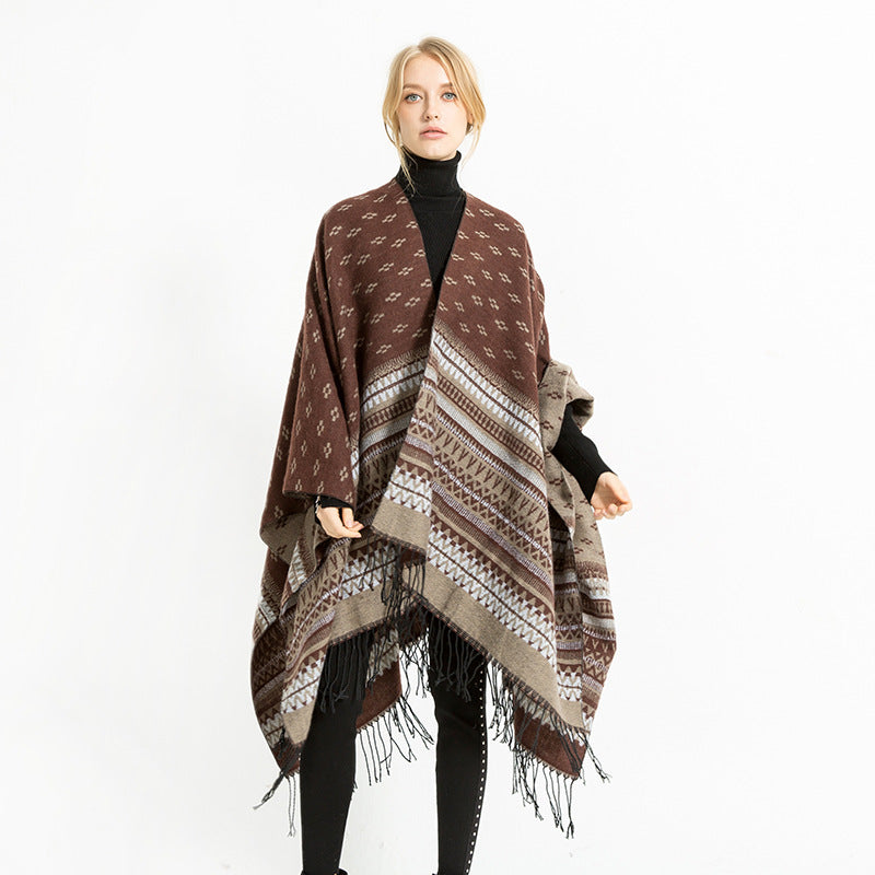 Damen Ruana-Poncho mit Jacquardmuster, Fransen und weichem Wollmix Drune