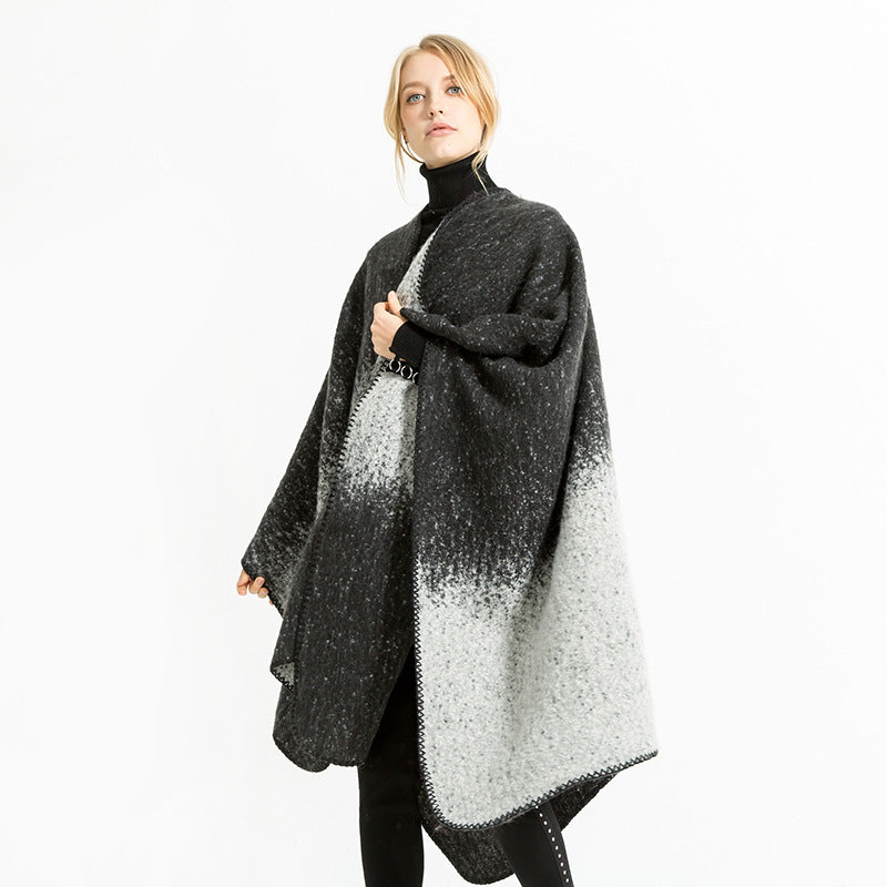 Damen Oversize-Ruana aus Wollmix mit Farbverlauf und Zierkettelnaht Drune