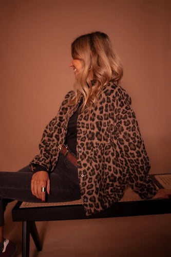 Drune | Damen Bomberjacke mit gerüschten Ärmeldetails