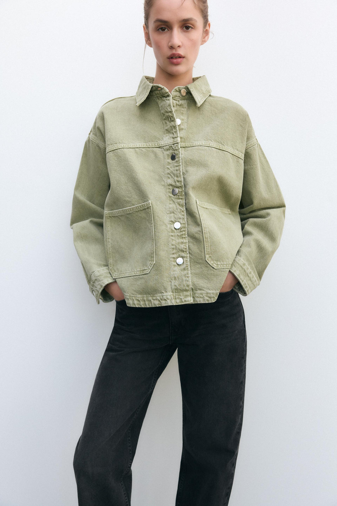 Drune | Klassische Khaki Denim-Jacke für Den Alltag