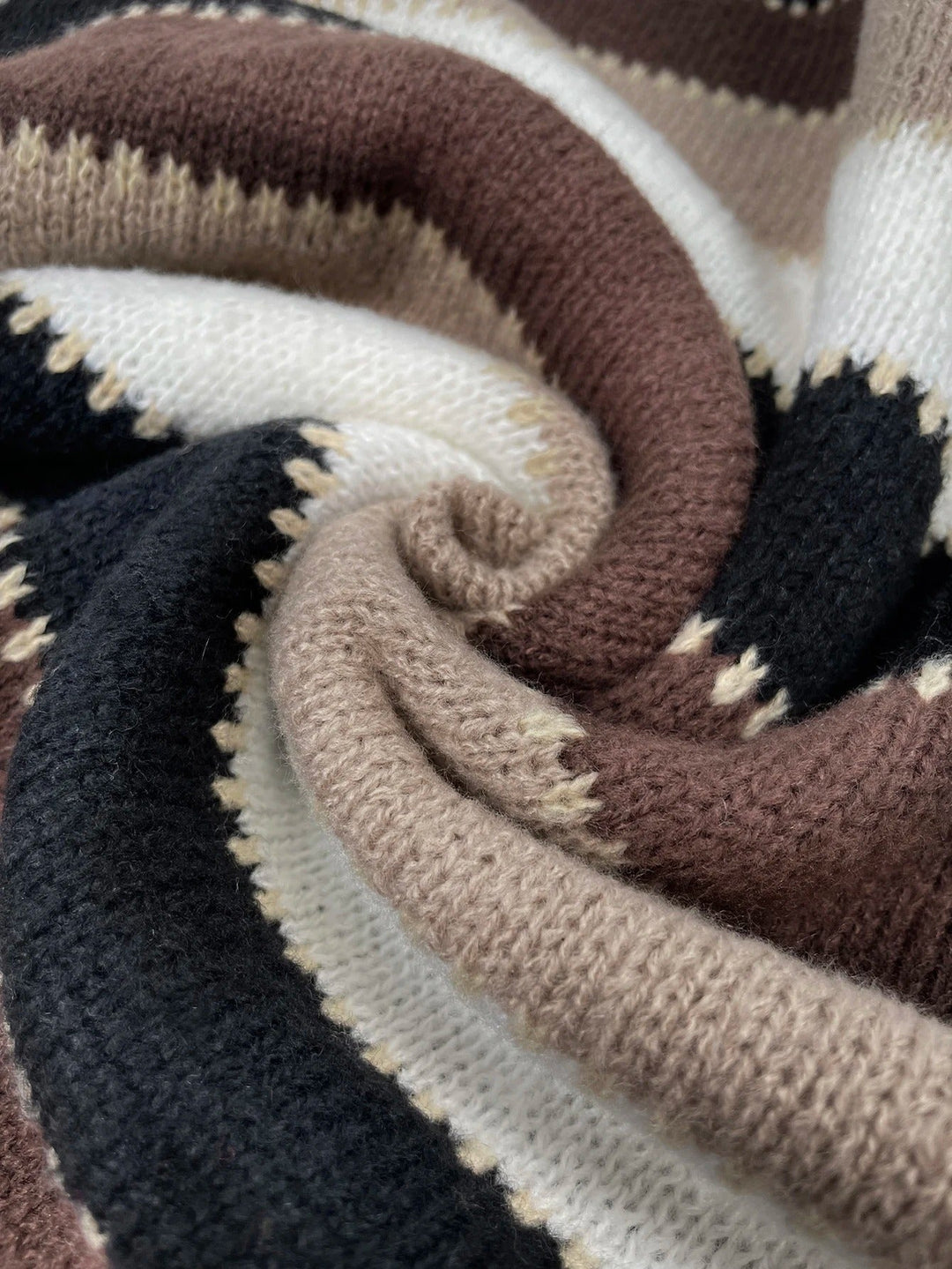 Drune | Gestreifter Strickpullover
