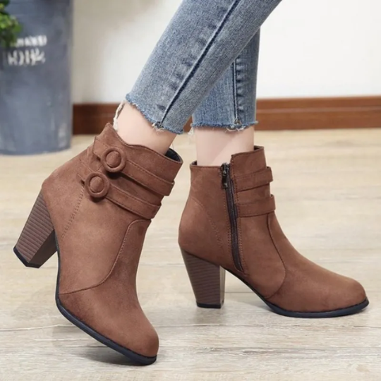 Drune | Damen Wildleder Ankle Boots mit Doppelsteckverschluss, Hohem Blockabsatz, Reißverschluss