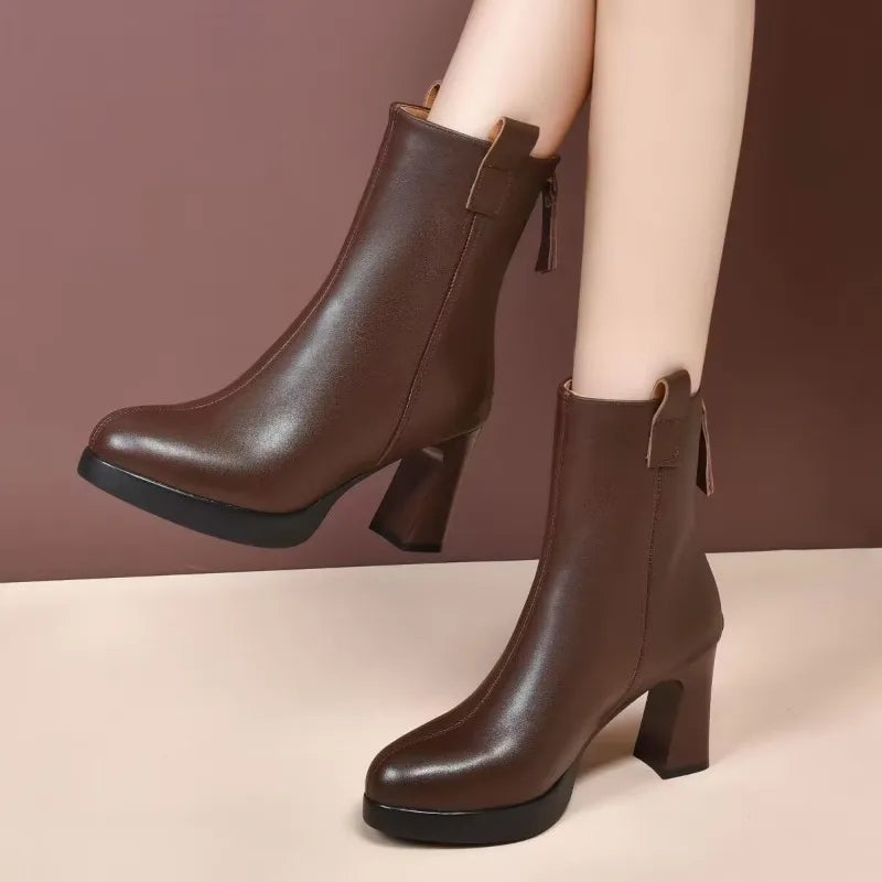 Drune | Damen Stylische Spitzzehen High Heel Stiefel