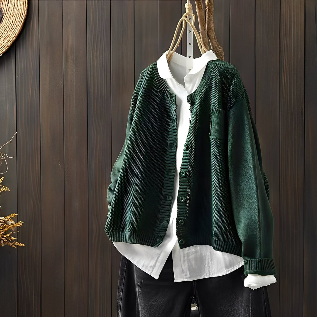 Drune | Klassische, locker sitzende Strickjacke für Frauen