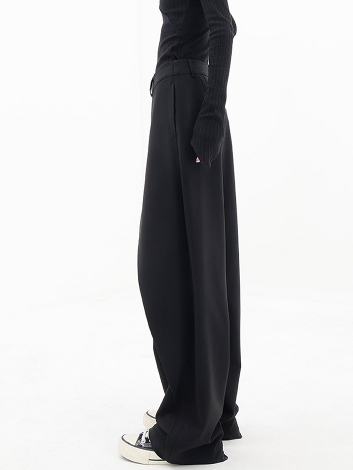 Drune | Asymmetrische Baggy Hose