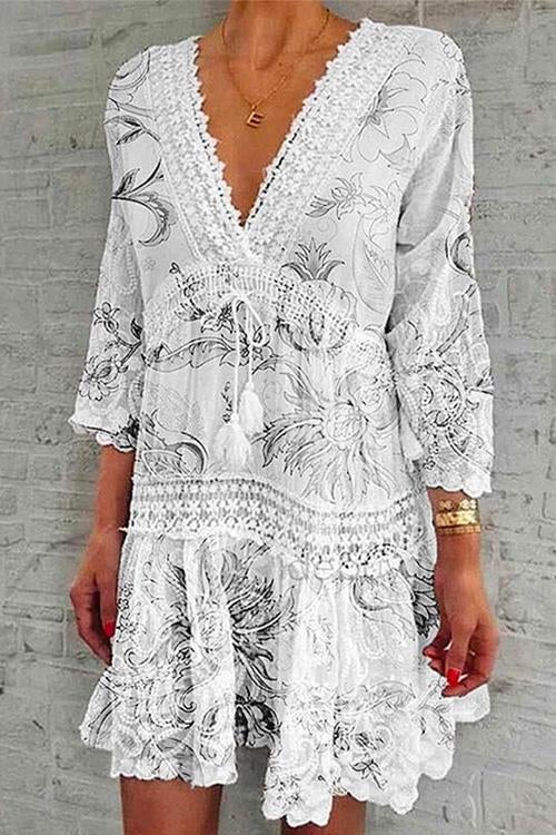 Drune | Rosiedress V-Ausschnitt Spitze Besatz Quasten Schwungkleid