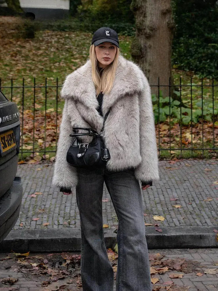 Drune | Luxuriöse Jacke für Damen Kurz
