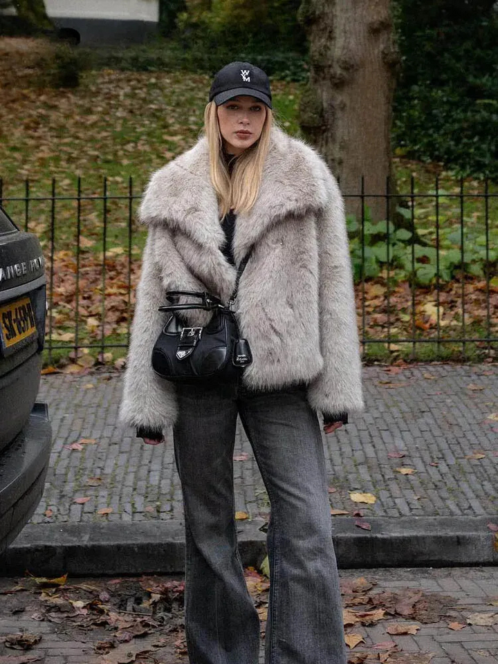 Drune | Luxuriöse Jacke für Damen Kurz