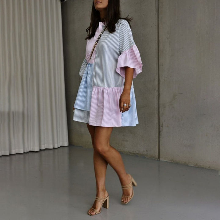 Drune | Gestreiftes Kleid mit kontrastierendem Print