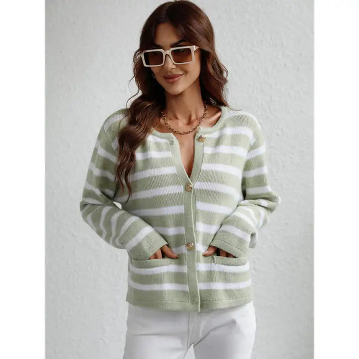 Drune | Cozy chunky knit sweater with button placket and side pockets