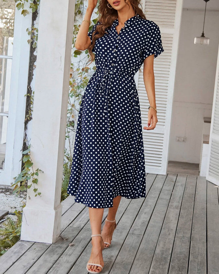 Drune | Kleid mit Gepunktetem Kordelzug und Knopfleiste