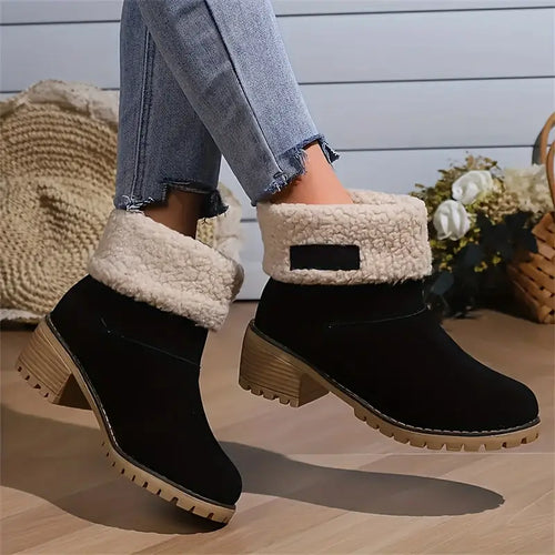 Drune | Schneestiefel Mit Einem Klobigen Absatz Und Mittelhoher Sohle