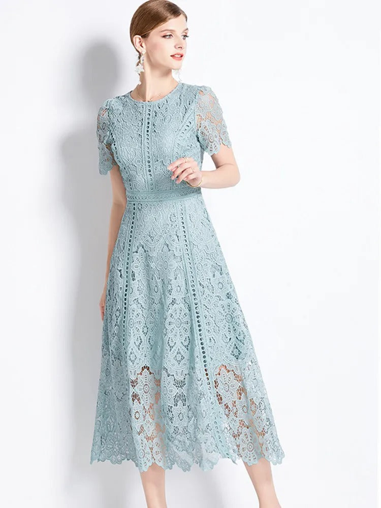 Drune | Elegantes Spitzenkleid Midi-Länge