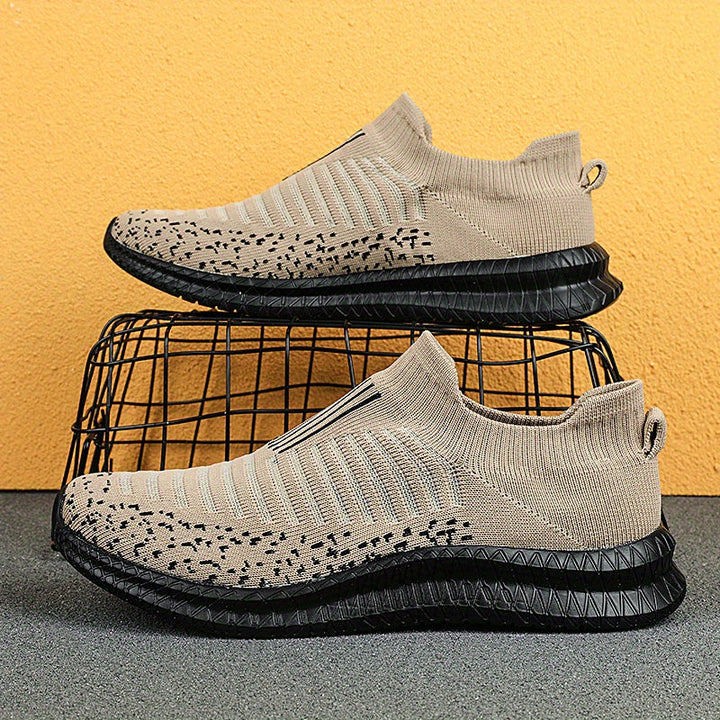 Drune | Atmungsaktive Slip-On-Sneaker mit Strick-Obermaterial