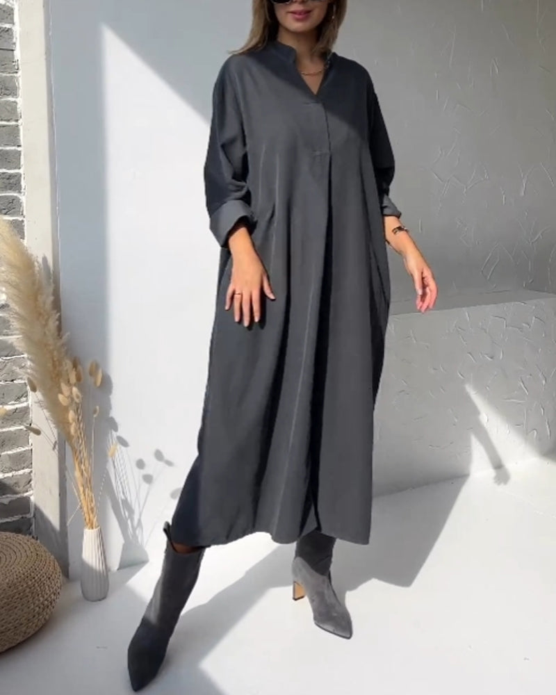 Drune | Taschenkleid mit V-Ausschnitt