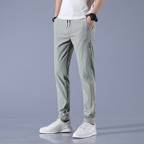 Drune | Sommerliche Sporthose Aus Atmungsaktivem Stretch Material
