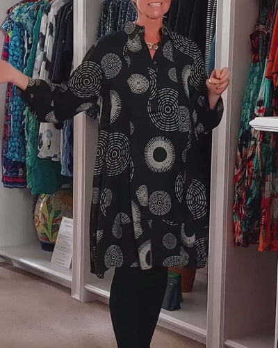 Drune | Kleid mit Revers und Geometrischem Print