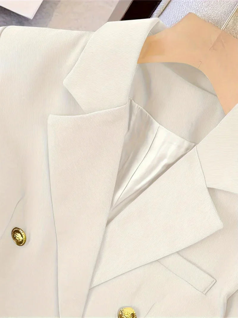 Drune | Eleganter Slim Fit Damenblazer Mit Goldenen Knöpfen