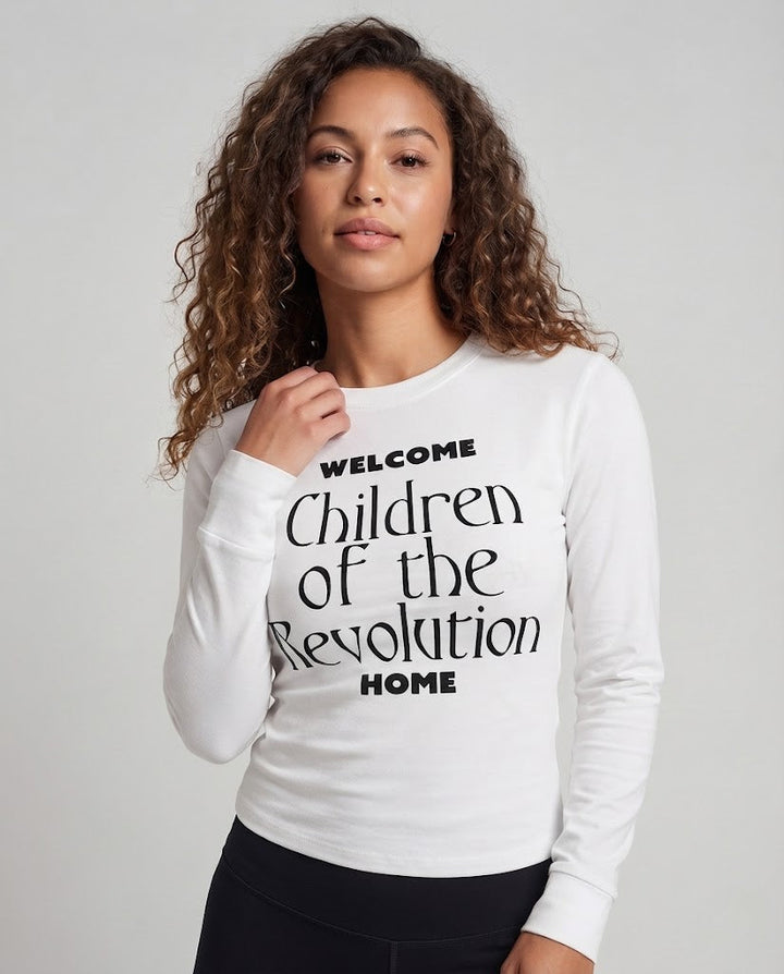 Damen Enganliegendes Cropped-Langarmshirt mit Statement-Print Drune