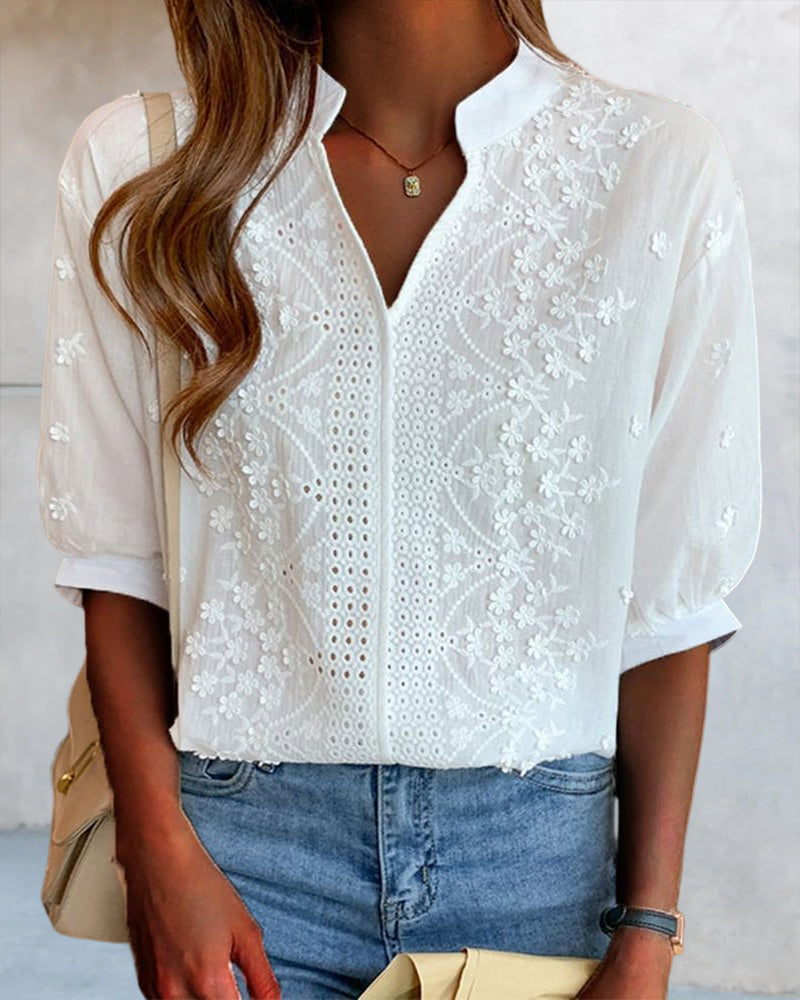 Drune | Bestickte V-Ausschnitt Bluse