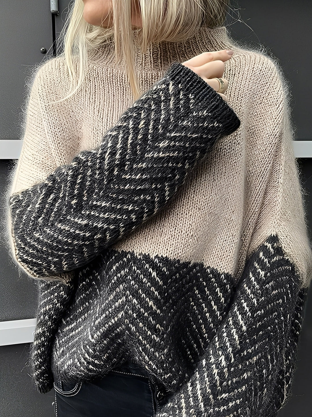 Drune | Moderne, lebendige Damen-Rollkragenpullover