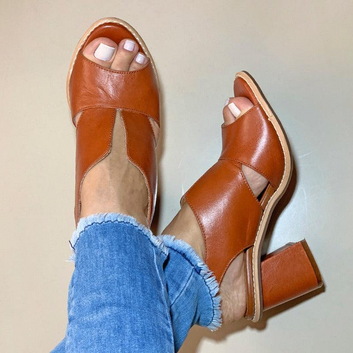Drune | Unübertroffene Langlebigkeit Und Zeitlose Eleganz in Damensandalen Aus Echtem Leder
