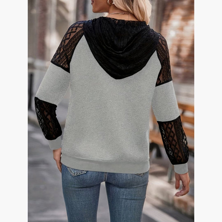 Drune | Stylischer Kapuzenpullover mit Spitze für Damen