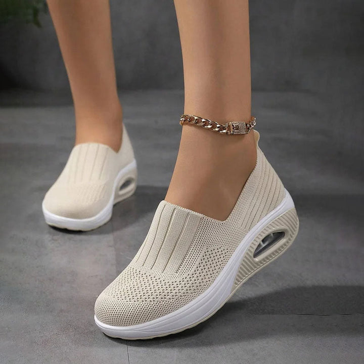 Drune | Atmungsaktive Slip on Sneaker Mit Ergonomischer Sohle Für Damen