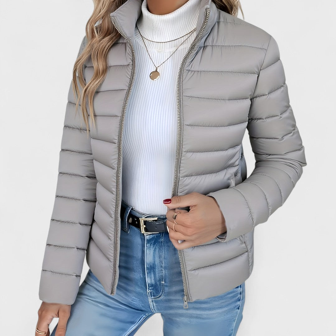 Drune | Elegante lange Damenjacke im klassischen Stil