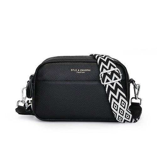 Drune | Schlichte Schultertasche Aus Veganem Leder Im Kleinen Quadratischen Format