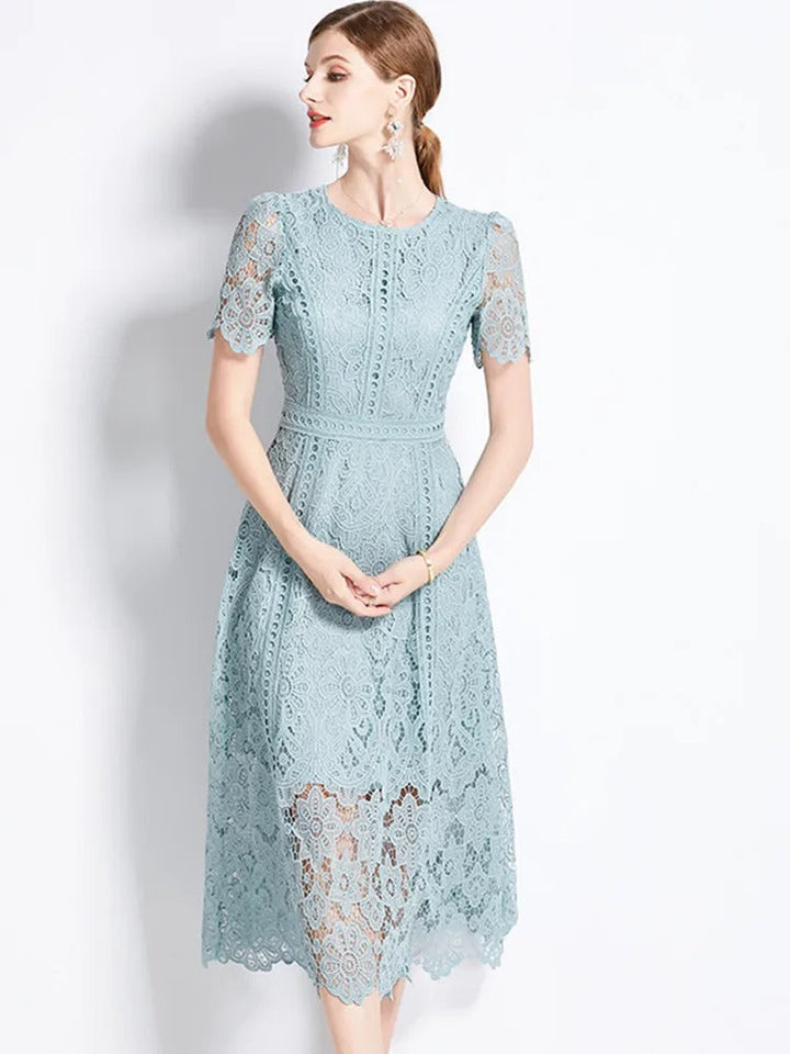 Drune | Elegantes Spitzenkleid Midi-Länge