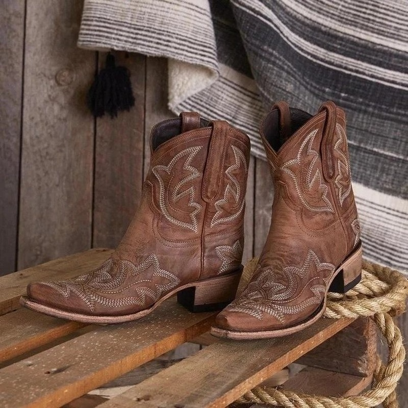 Drune | Lederstiefel Für Elegante Outfits